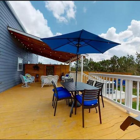 Blue Oasis In The Hill Country Hotel Kerrville Bagian luar foto
