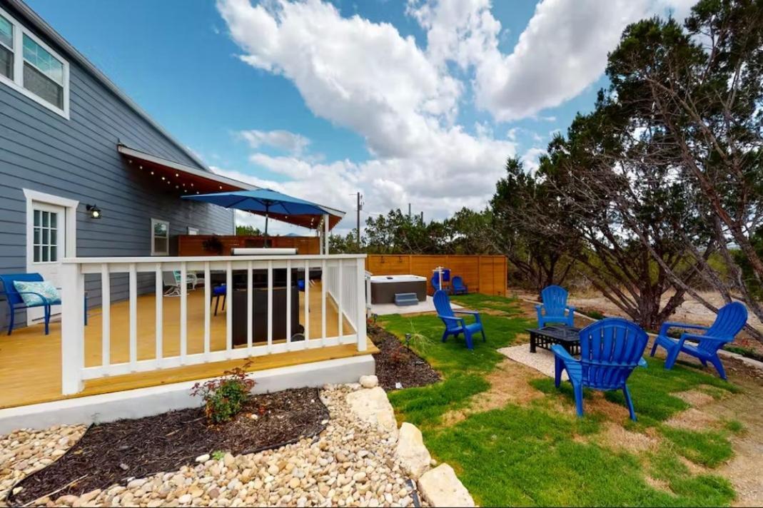 Blue Oasis In The Hill Country Hotel Kerrville Bagian luar foto